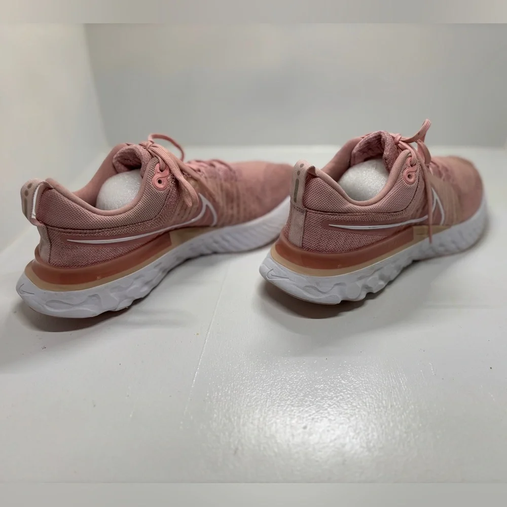 Nike React Infinity Flyknit Women’s 10.5 Blush Pink Running Shoes CT2423-600